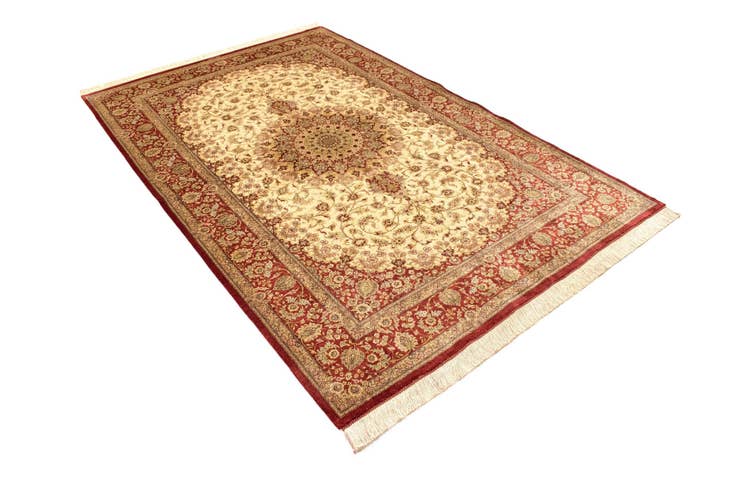 Detail image of 5' 2 x 8' Ghom Silk Rug