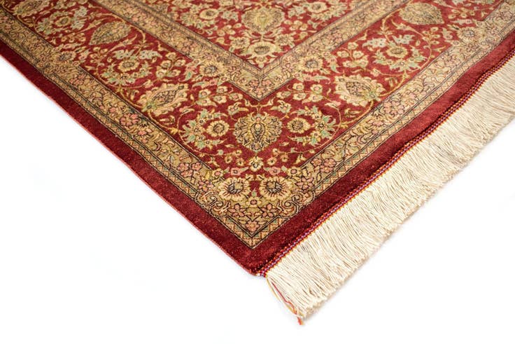 Detail image of 5' 2 x 8' Ghom Silk Rug