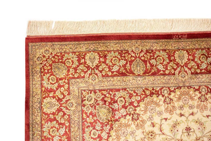 Detail image of 5' 2 x 8' Ghom Silk Rug