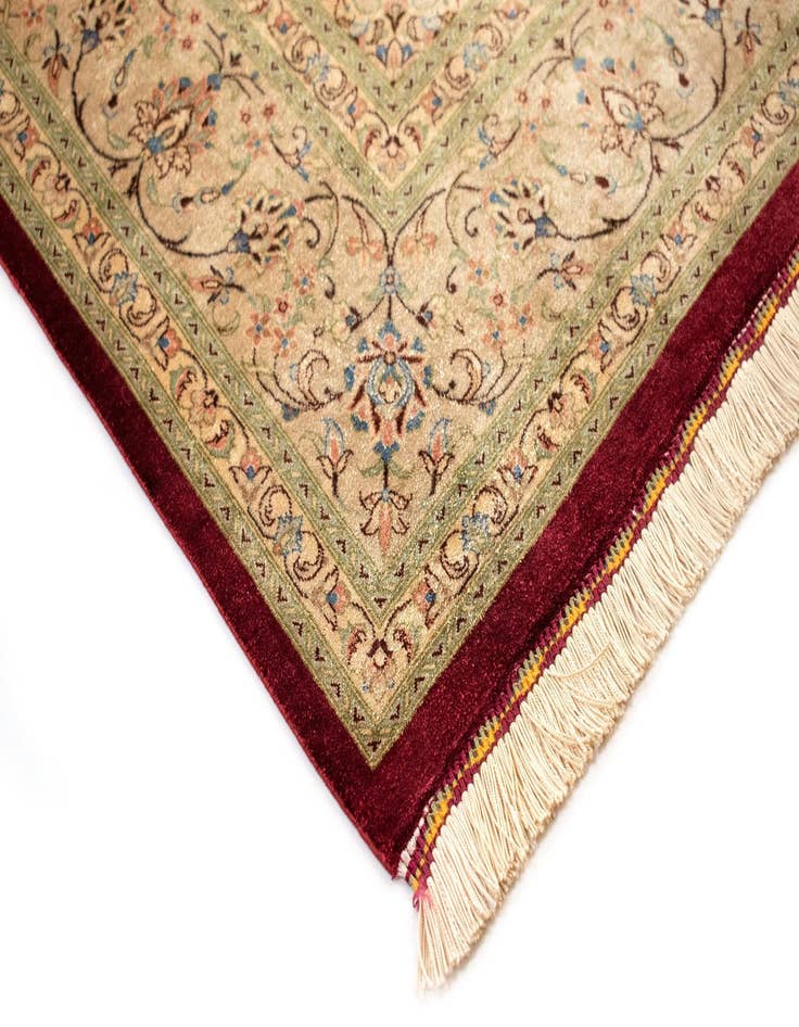 Detail image of 5' 1 x 7' 9 Ghom Silk Rug