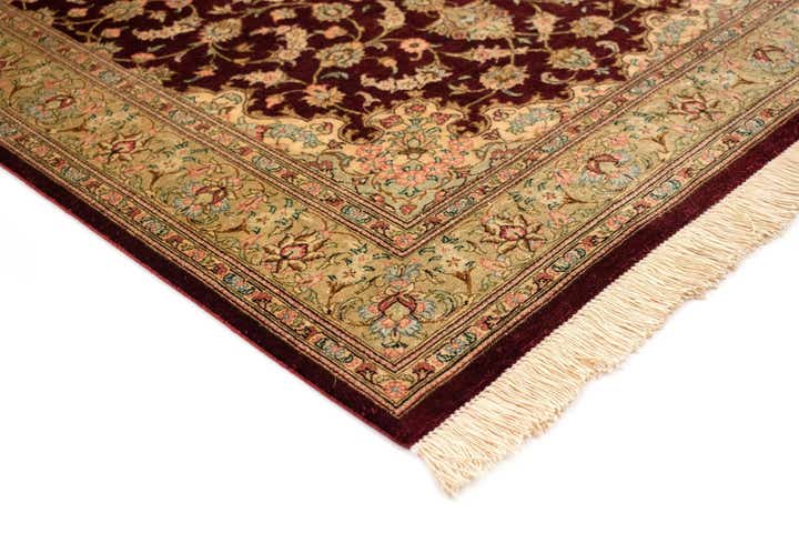2' 8 x 4' Ghom Silk Rug