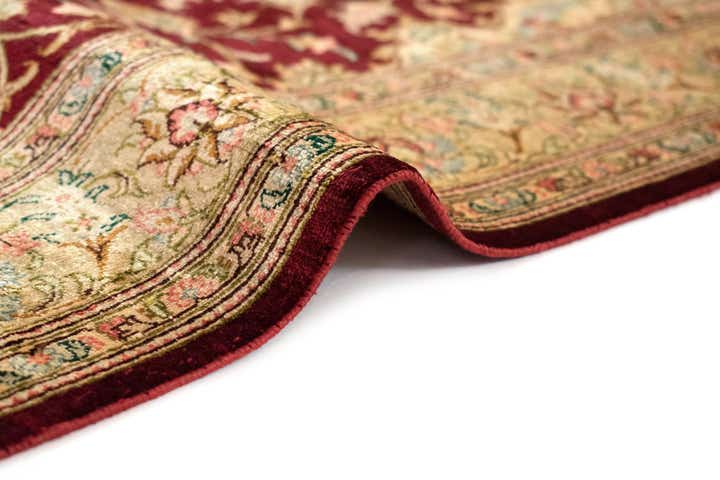 2' 8 x 4' Ghom Silk Rug