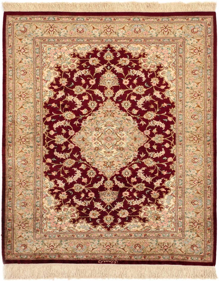 Detail image of 2' 8 x 4' Ghom Silk Rug