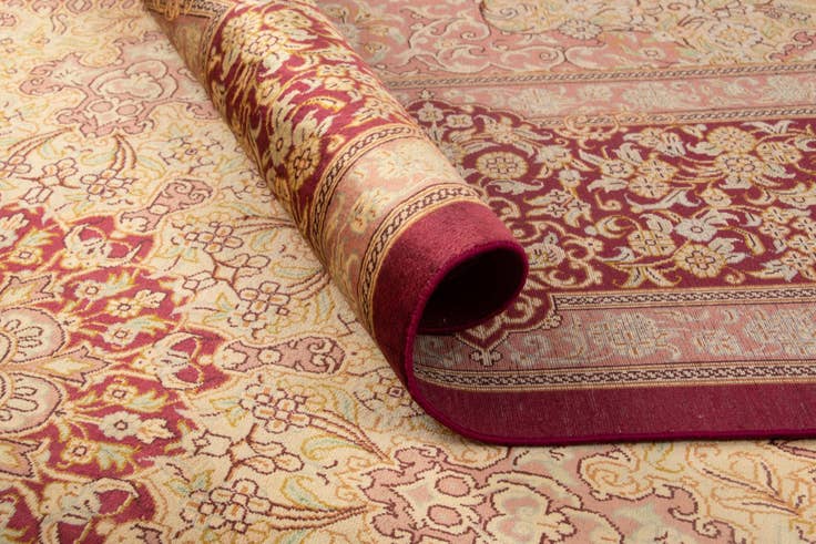 Detail image of 6' 7 x 9' 10 Ghom Silk Rug