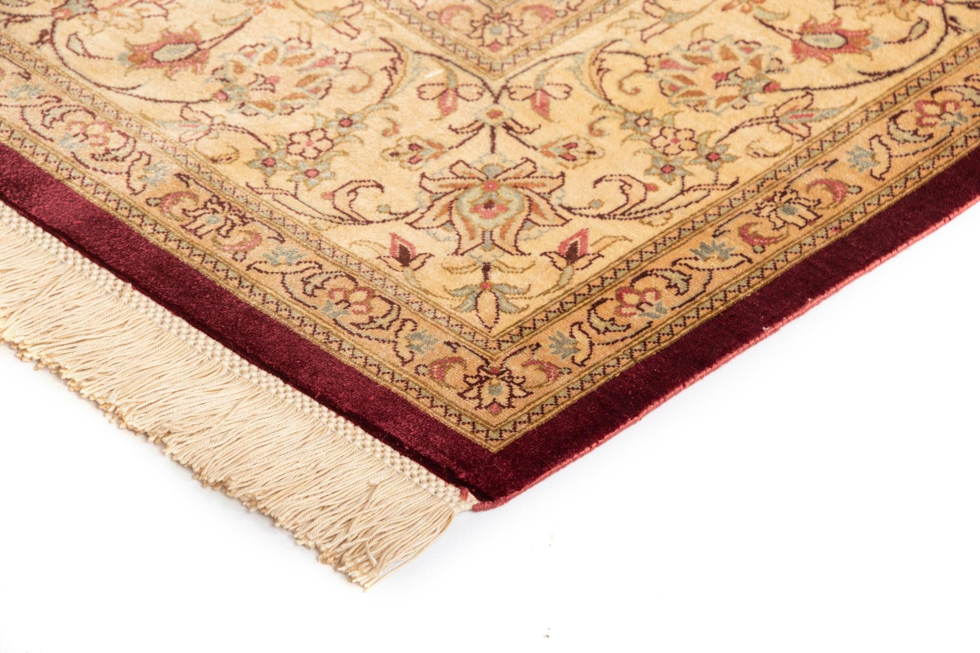4' 4 x 6' 5 Ghom Silk Rug