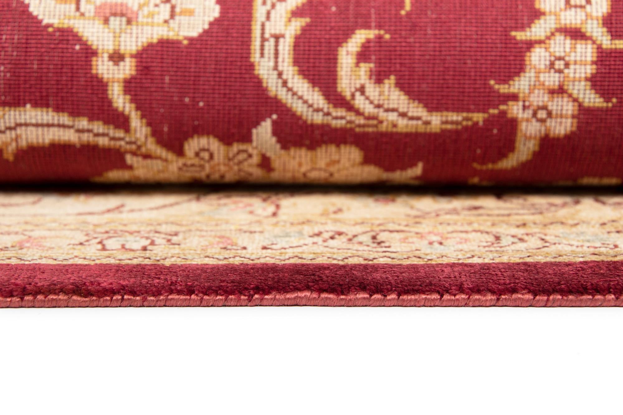 4' 4 x 6' 5 Ghom Silk Rug