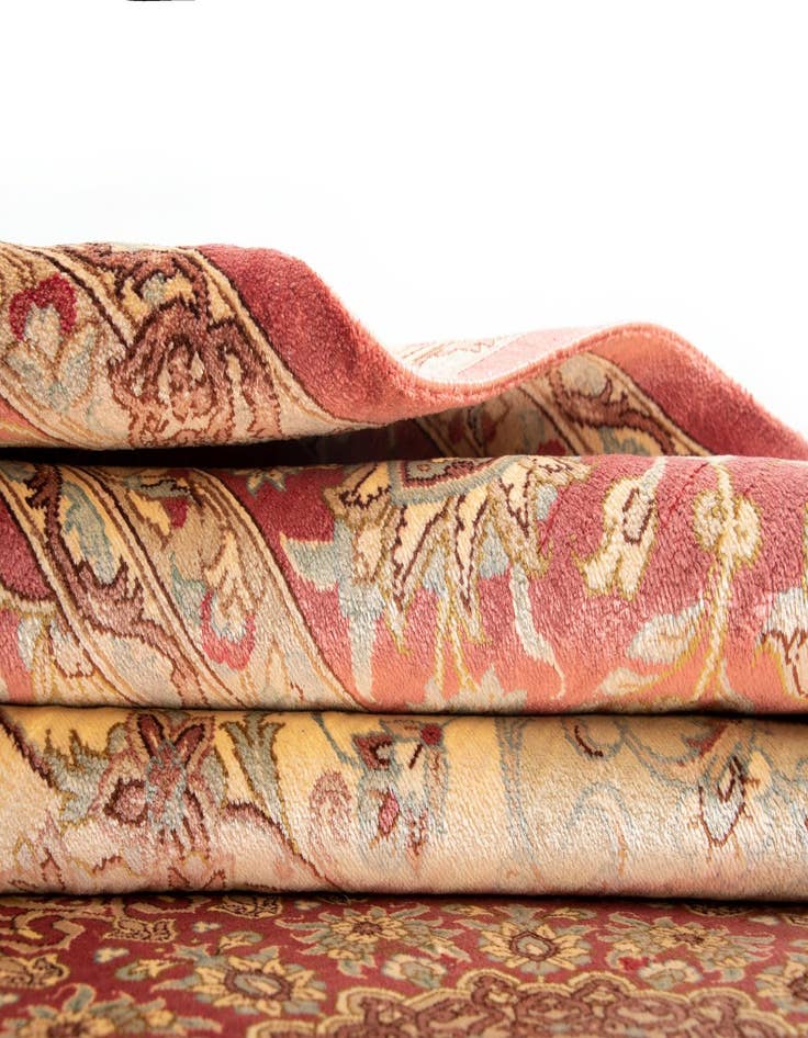 Detail image of 5' 3 x 8' Ghom Silk Rug