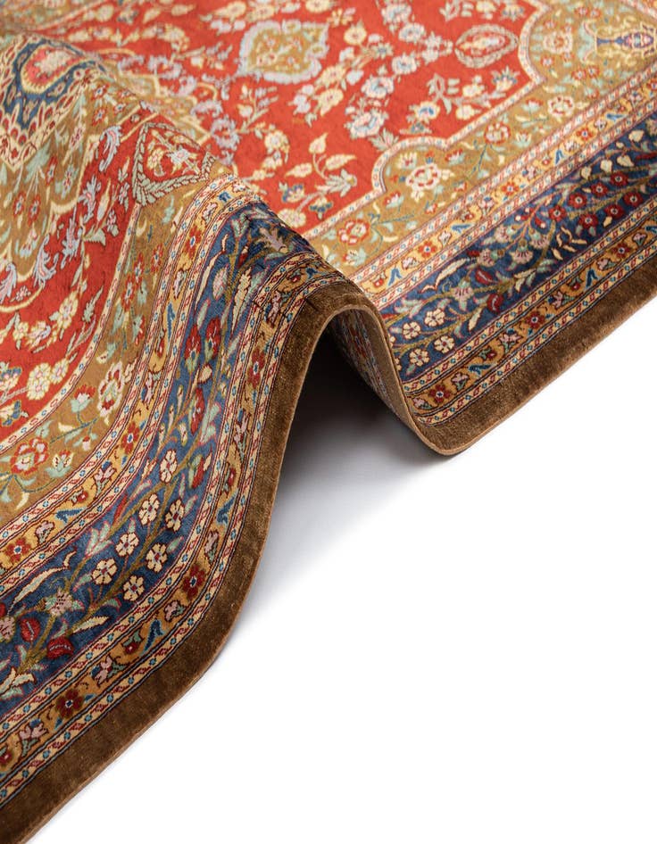 Detail image of 2' 7 x 4' Ghom Silk Rug