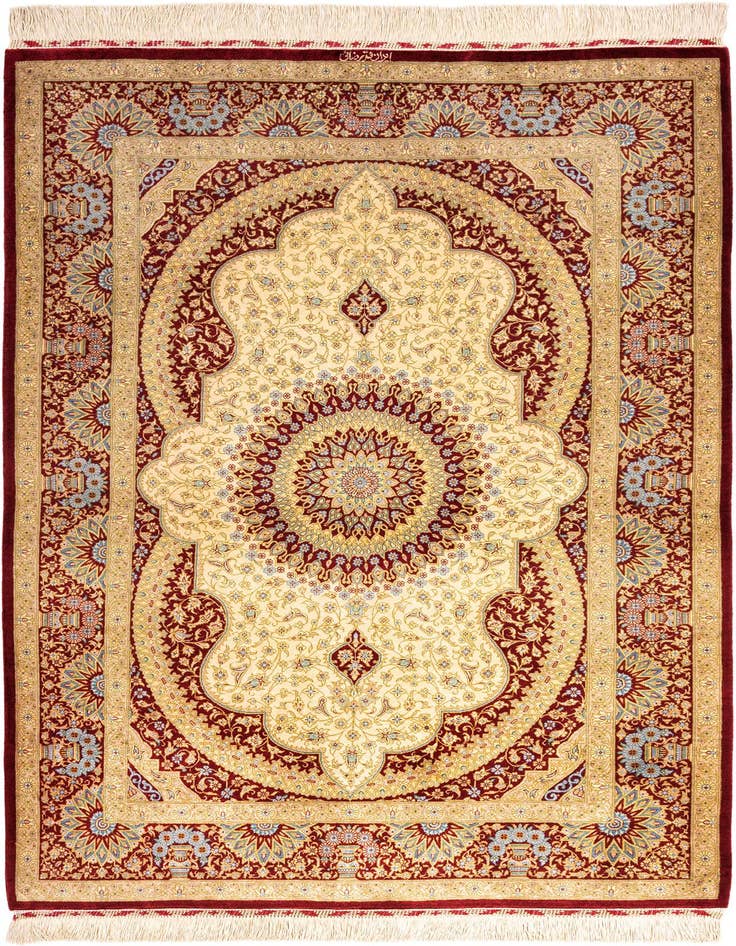 Detail image of 3' 3 x 4' 10 Ghom Silk Rug