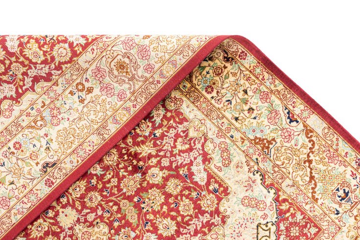 Detail image of 3' 3 x 4' 11 Ghom Silk Rug