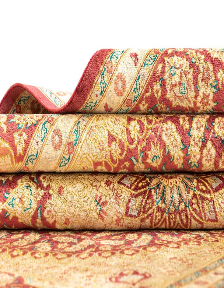 Detail image of 4' 4 x 6' 7 Ghom Silk Rug