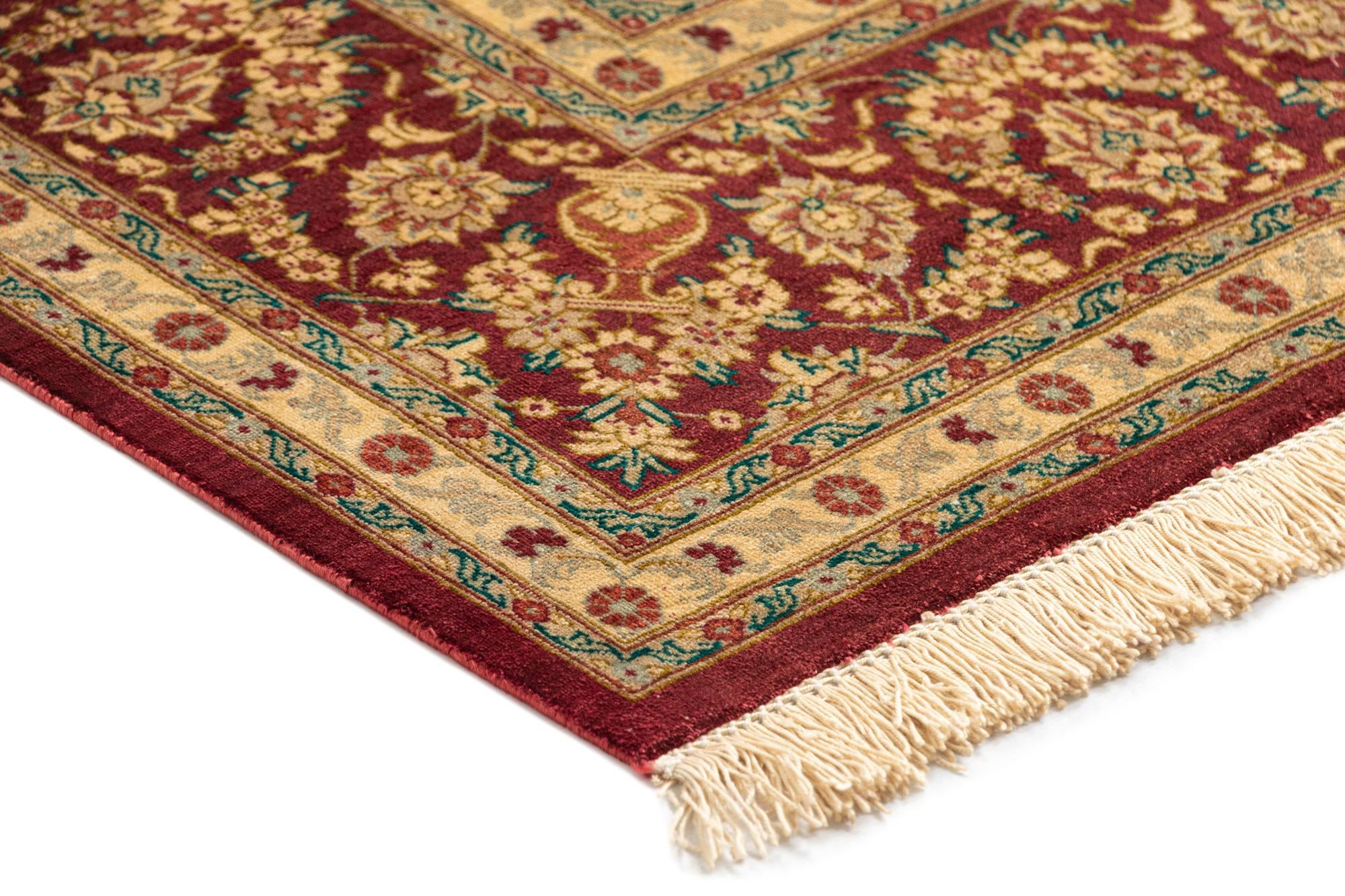 4' 4 x 6' 7 Ghom Silk Rug