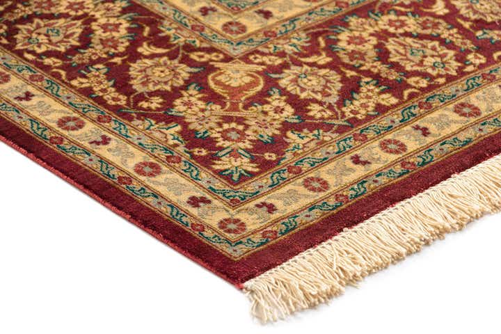 4' 4 x 6' 7 Ghom Silk Rug
