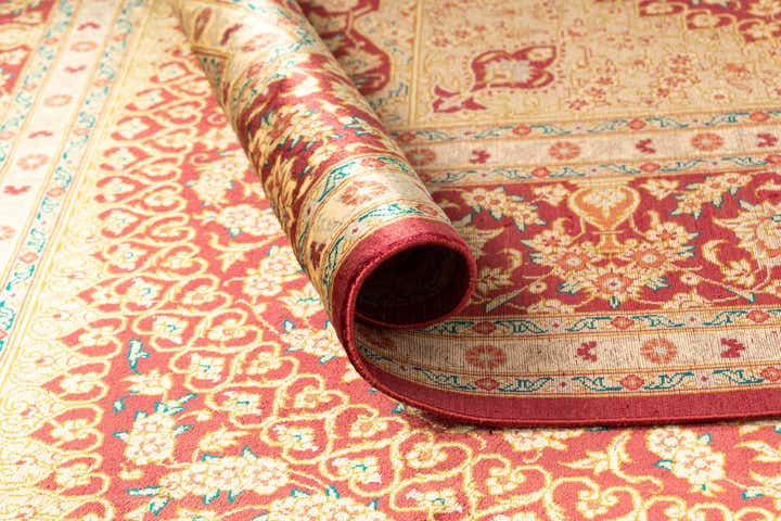 4' 4 x 6' 7 Ghom Silk Rug