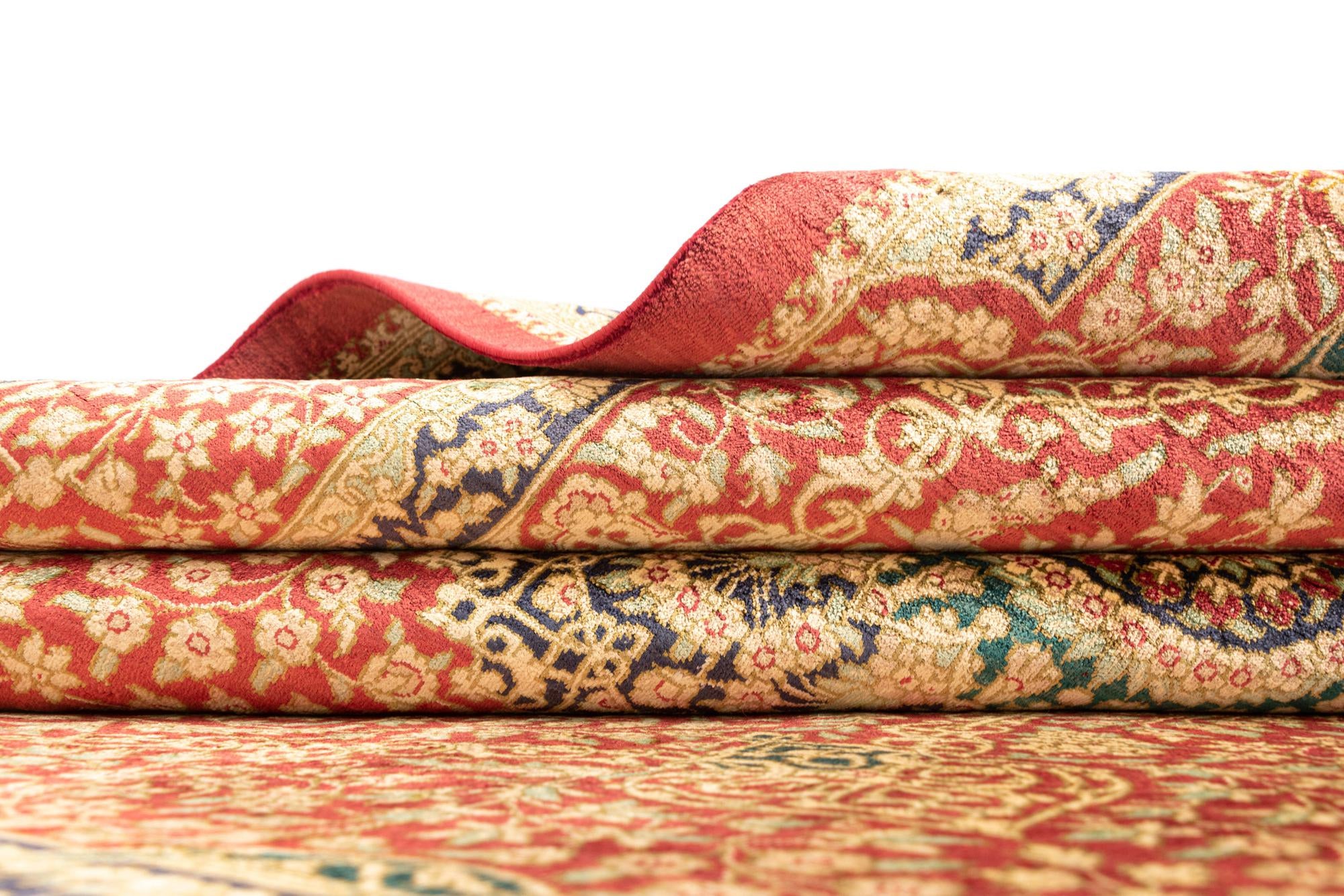 4' 4 x 6' 6 Ghom Silk Rug