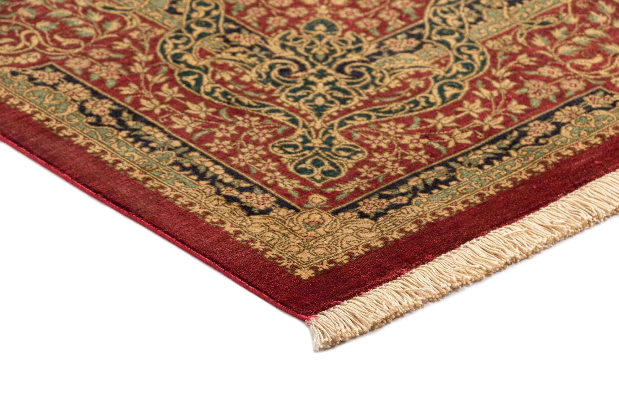 4' 4 x 6' 6 Ghom Silk Rug