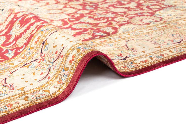 Detail image of 4' 4 x 6' 8 Ghom Silk Rug