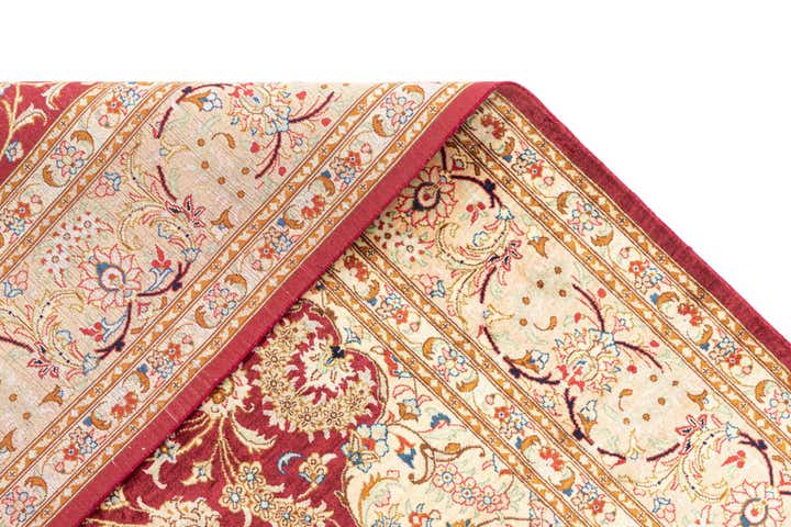 4' 4 x 6' 8 Ghom Silk Rug