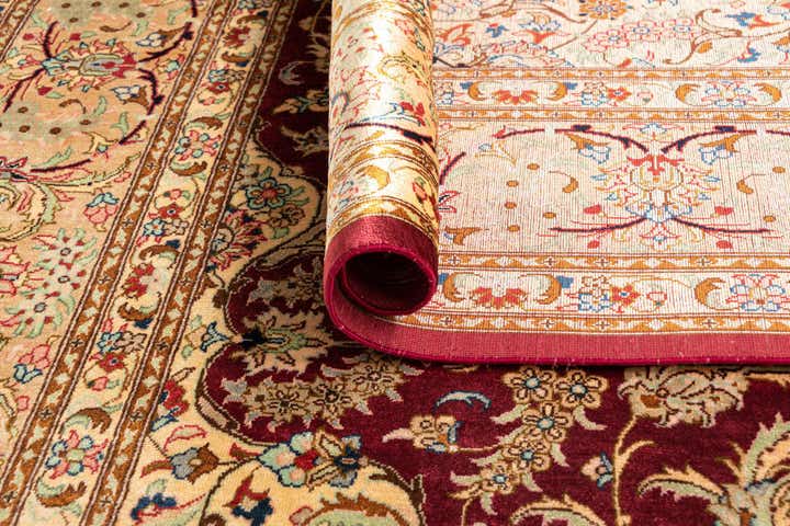 4' 4 x 6' 8 Ghom Silk Rug