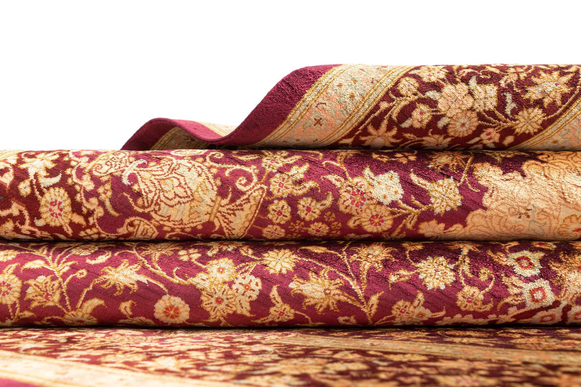 4' 4 x 6' 6 Ghom Silk Rug