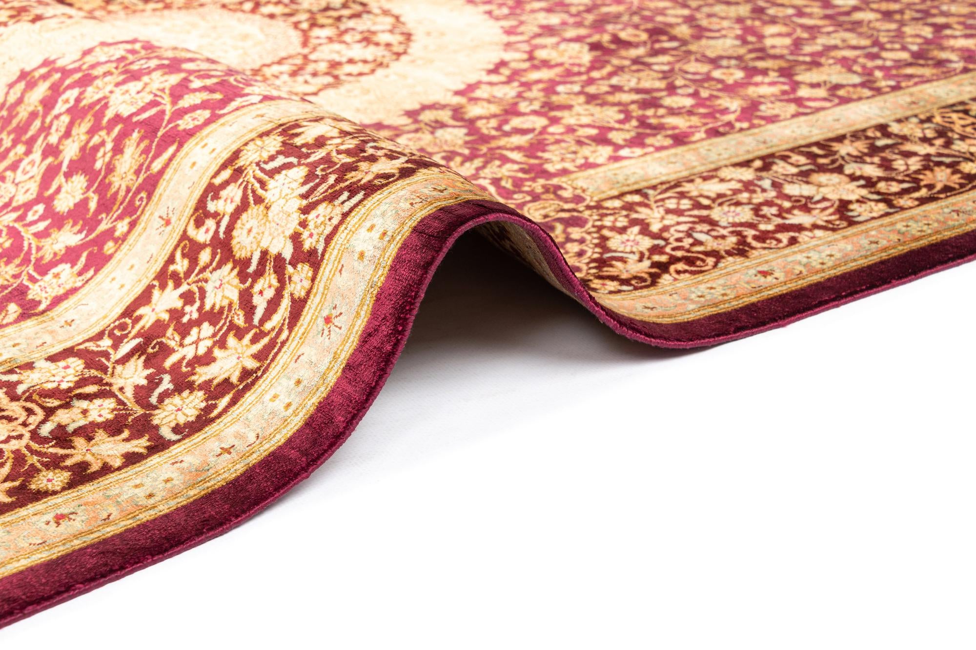 4' 4 x 6' 6 Ghom Silk Rug