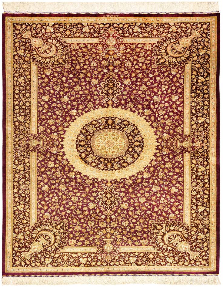 Detail image of 4' 4 x 6' 6 Ghom Silk Rug