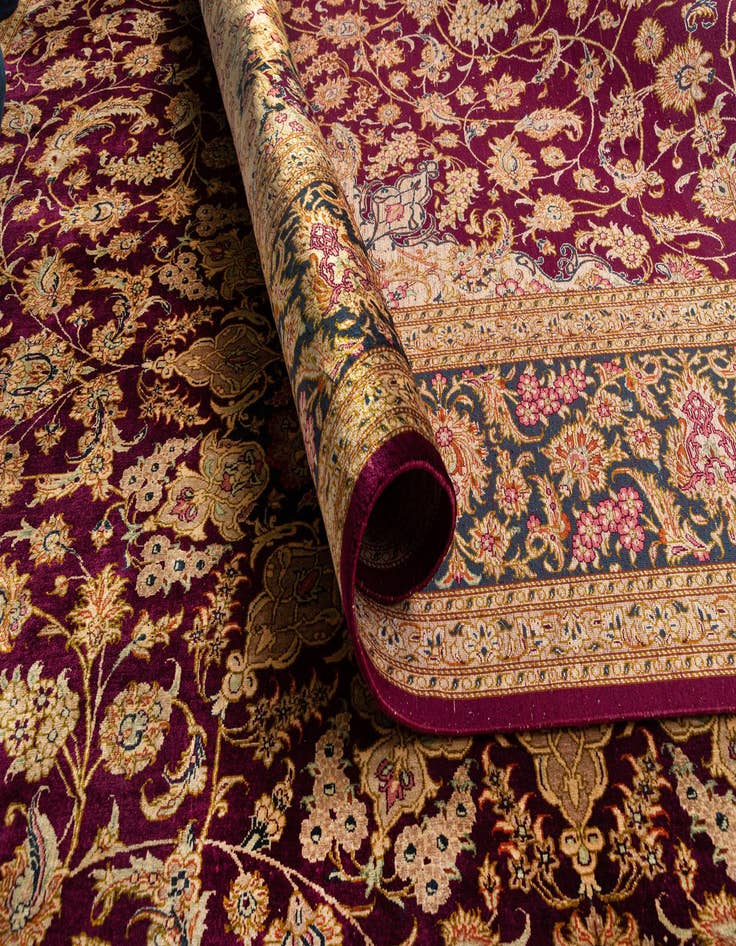 Detail image of 6' 5 x 9' 8 Ghom Silk Rug