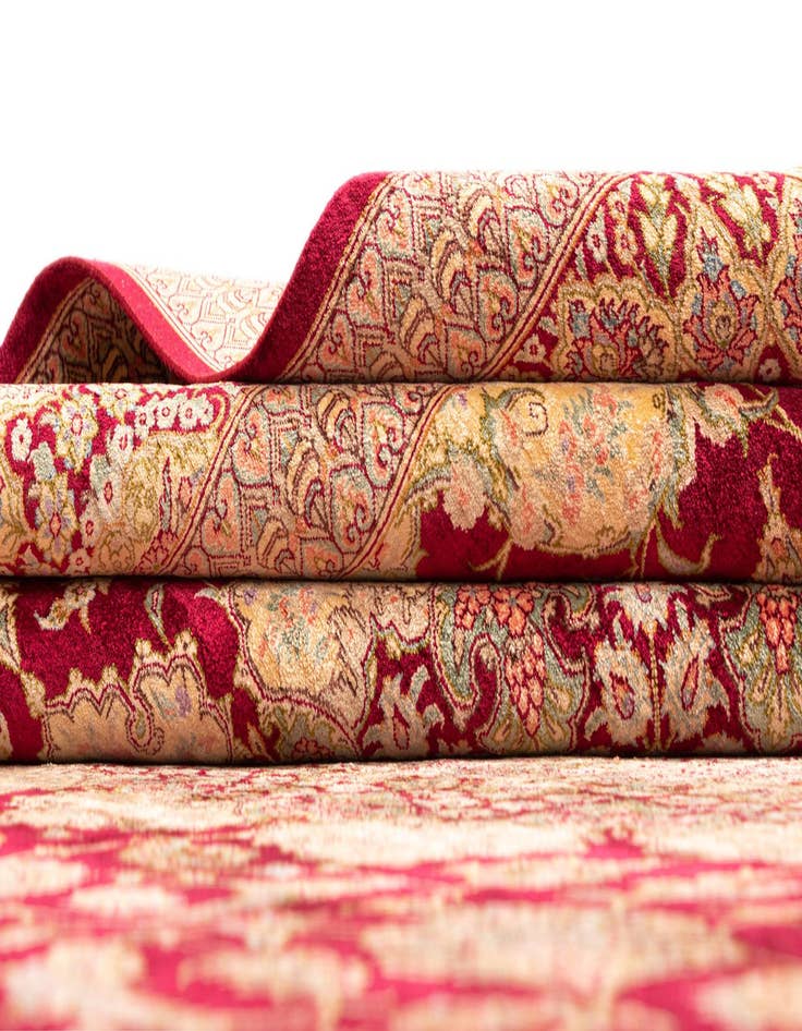 Detail image of 6' 5 x 9' 8 Ghom Silk Rug