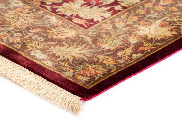 2' 7 x 4' 2 Ghom Silk Rug
