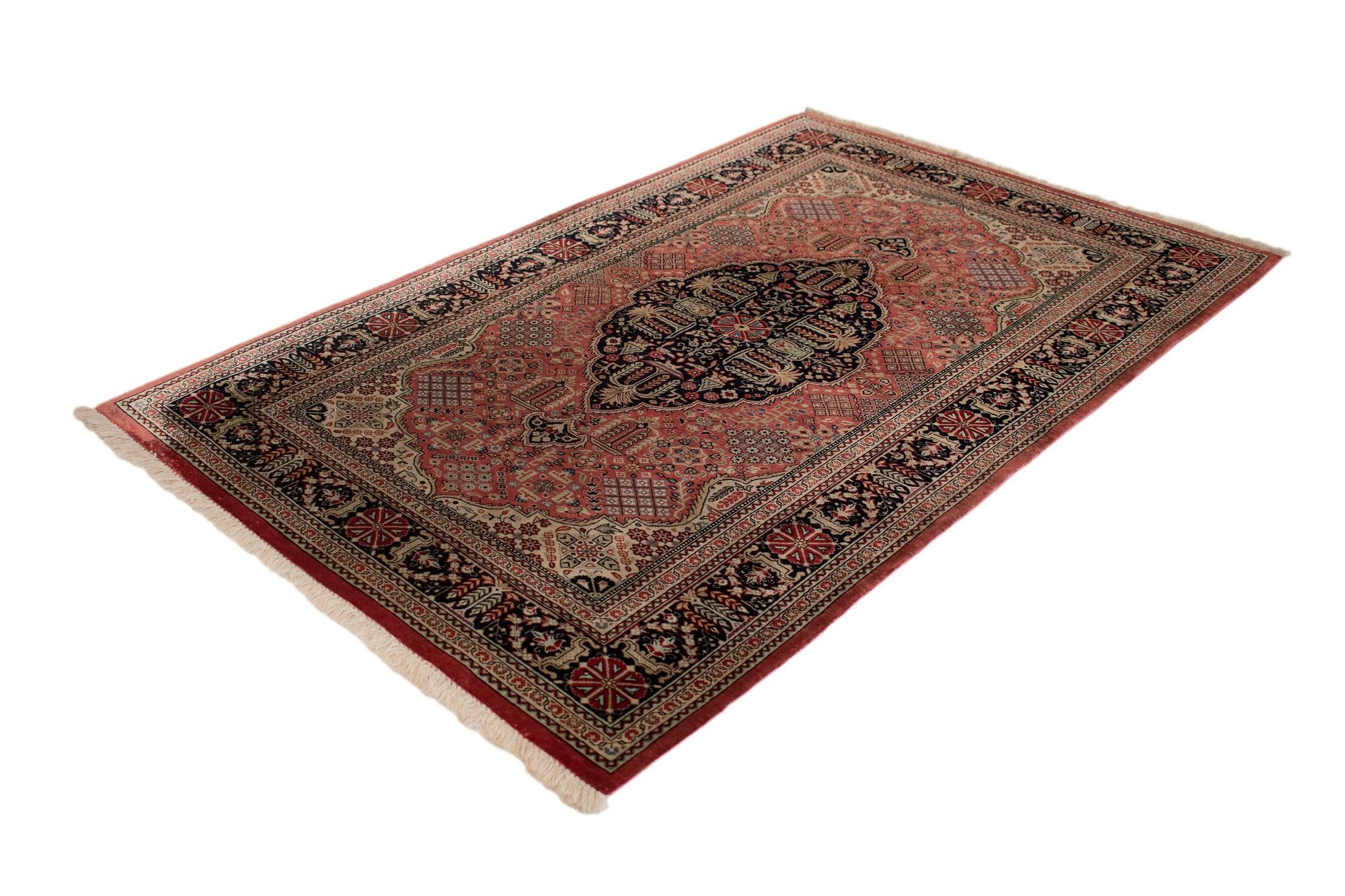 2' 7 x 3' 10 Ghom Silk Rug