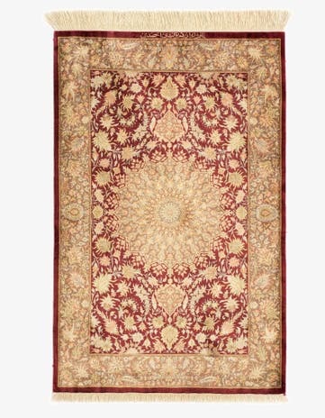 2' 7 x 4' 2 Ghom Silk Rug