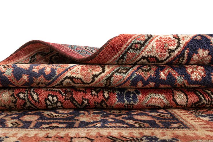 Detail image of 6' 9 x 10' 1 Hamedan Wool Rug