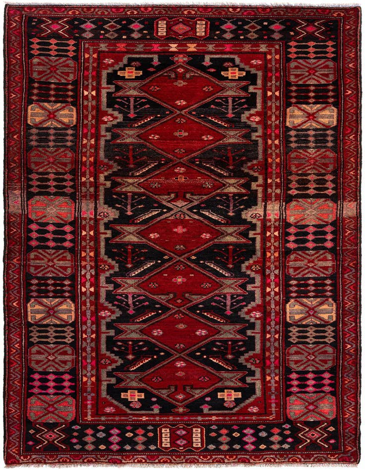 Detail image of 4' 10 x 9' 4 Hamedan Wool Rug