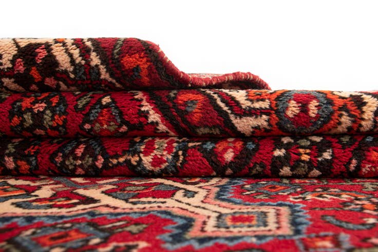 Detail image of 4' 9 x 6' 7 Hamedan Wool Rug
