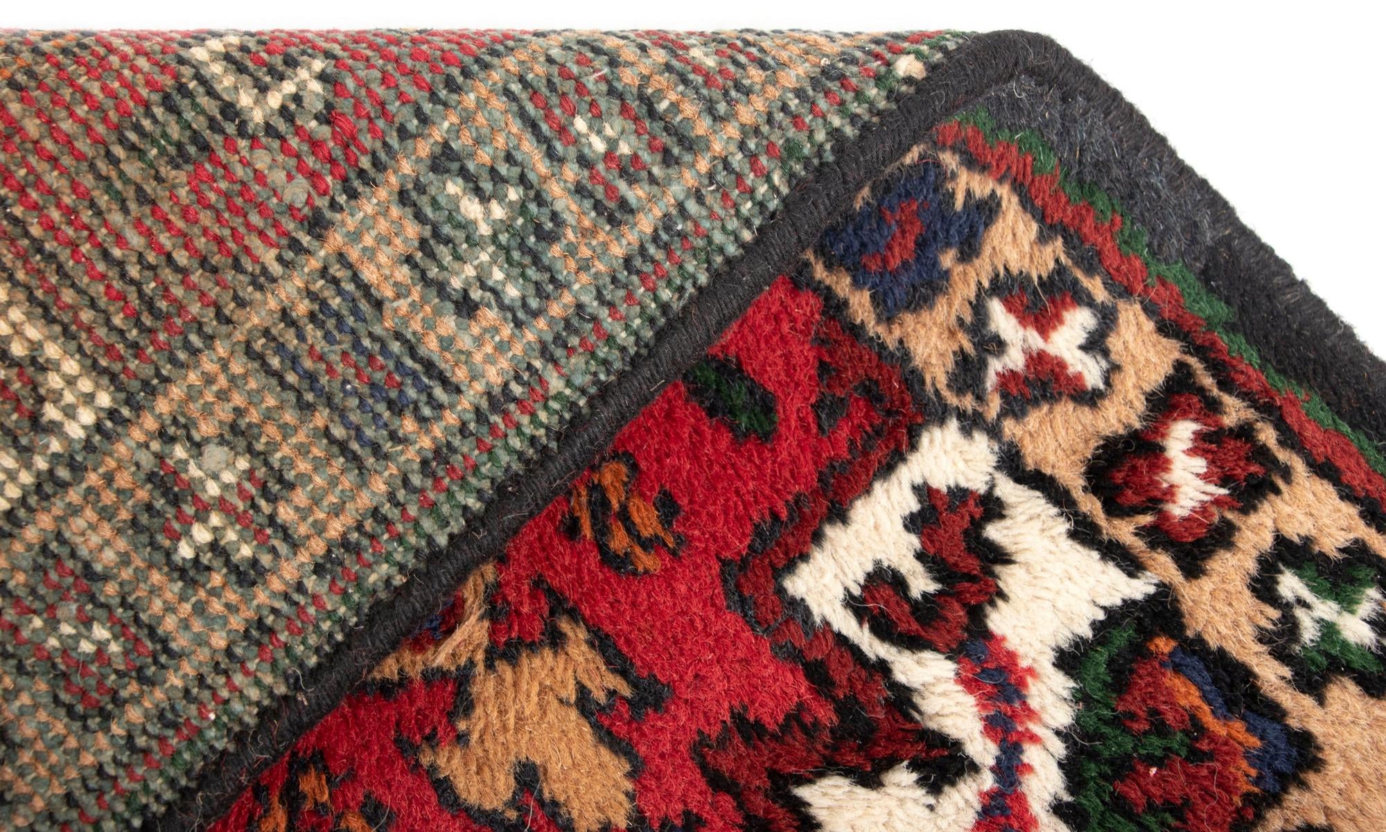 1' 4 x 2' Hamedan Wool Rug