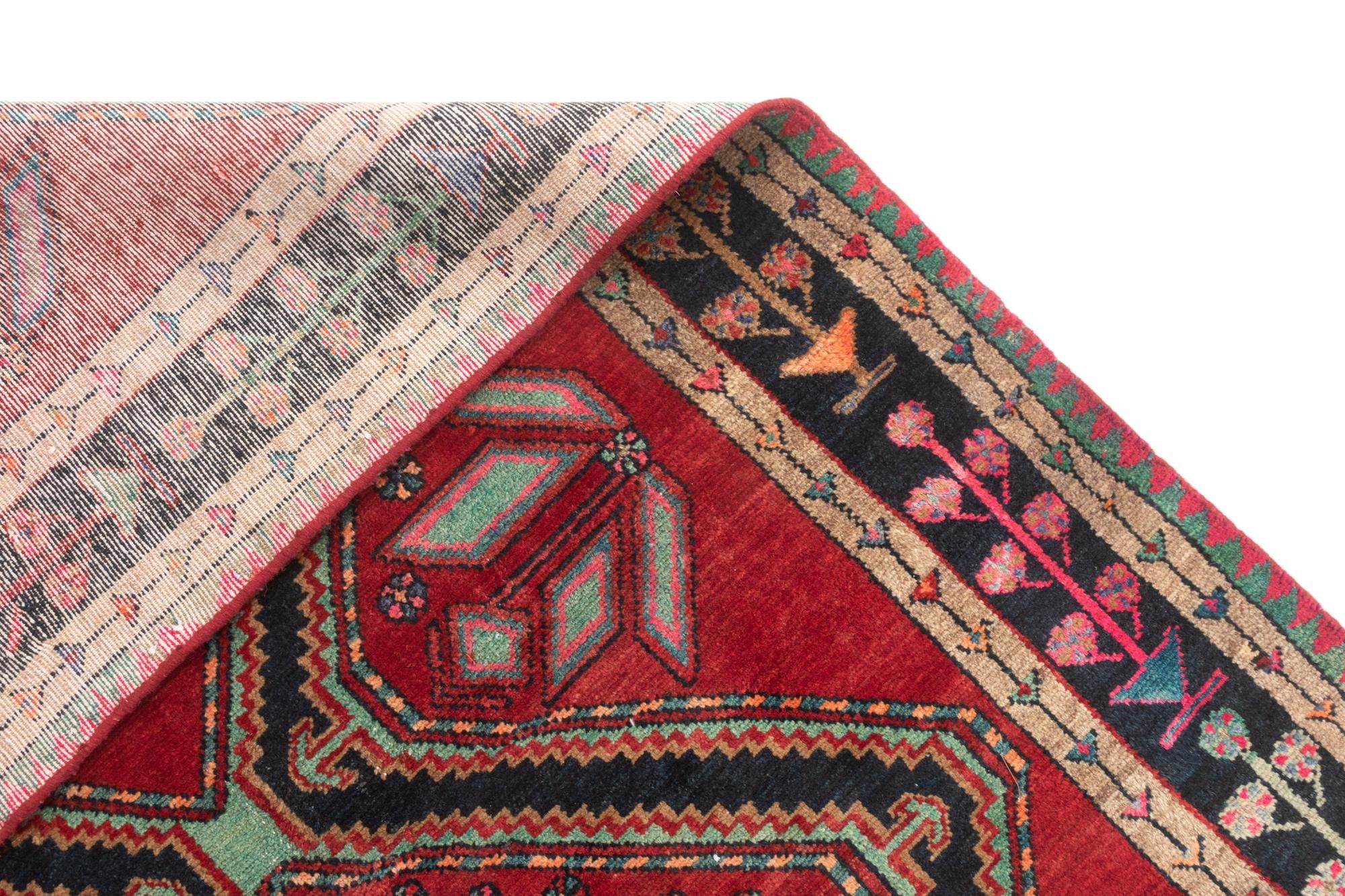 4' 8 x 8' 3 Hamedan Rug