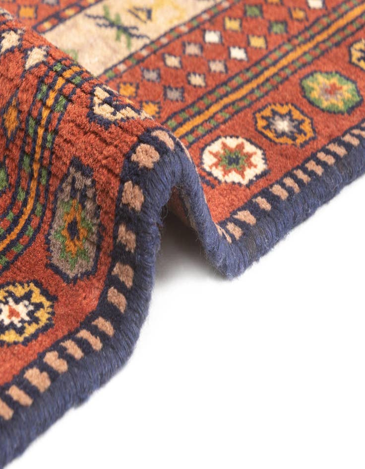 Detail image of 4' 1 x 5' 6 Hamedan Rug