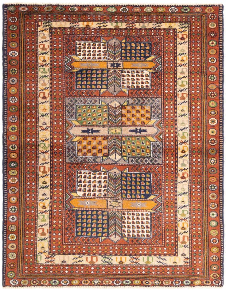 Detail image of 4' 1 x 5' 6 Hamedan Rug