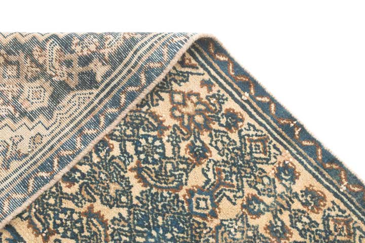 4' 2 x 7' 4 Hamedan Rug