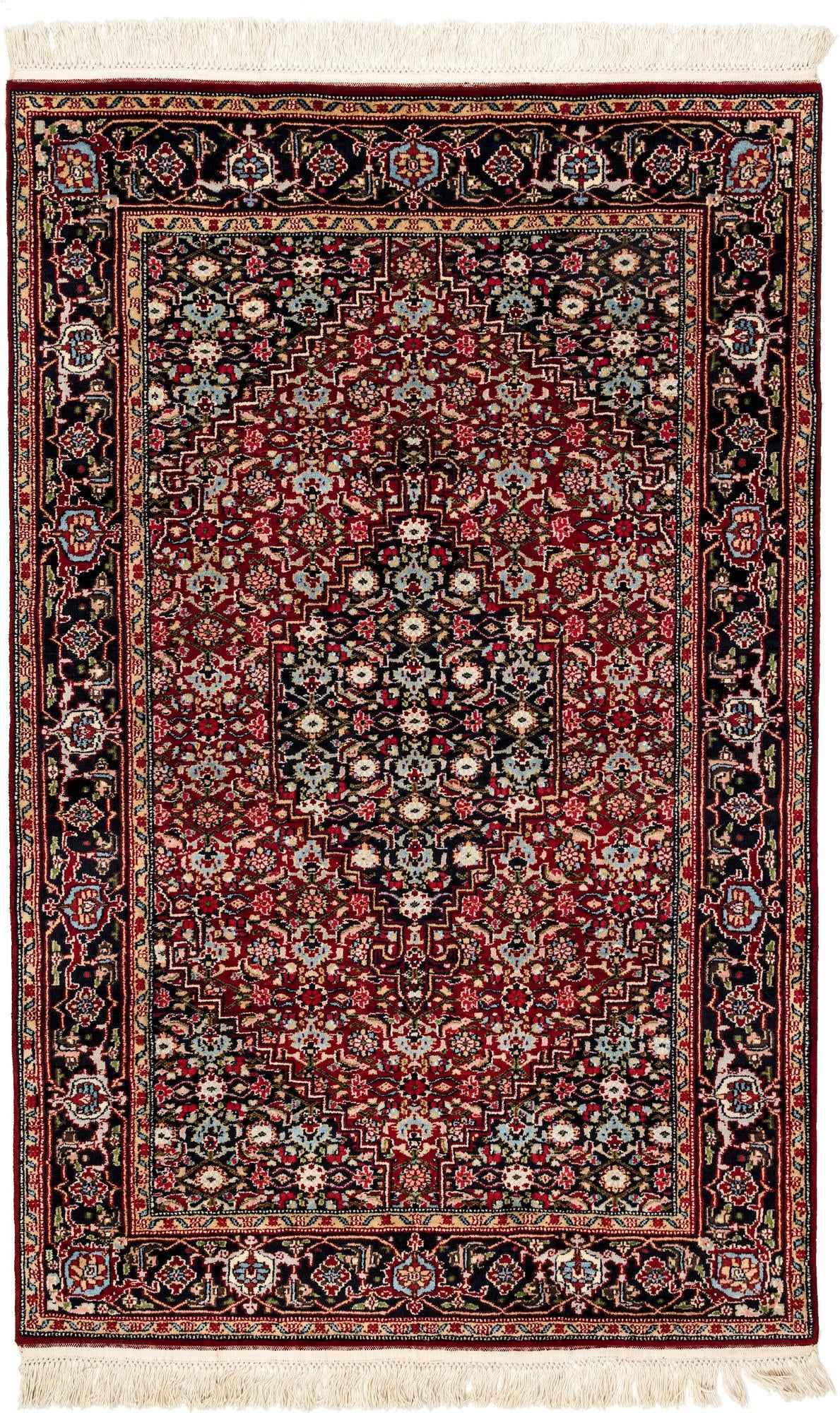 4' x 6' 1 Hand Knotted Hamedan Wool Rug
