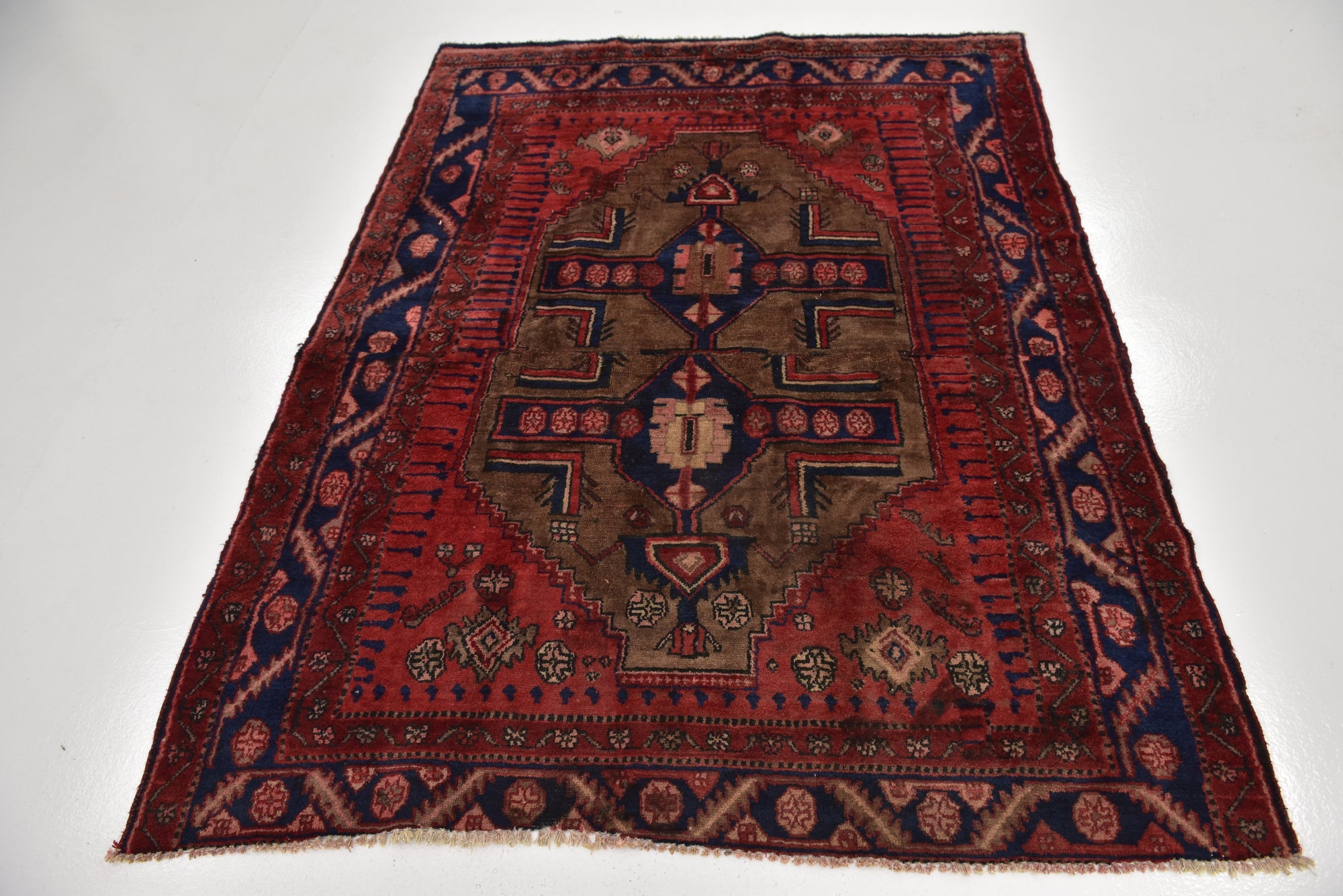 Detail image 3 of 15: 5' x 6' 7 Hand Knotted Hamedan Persian Wool Rug