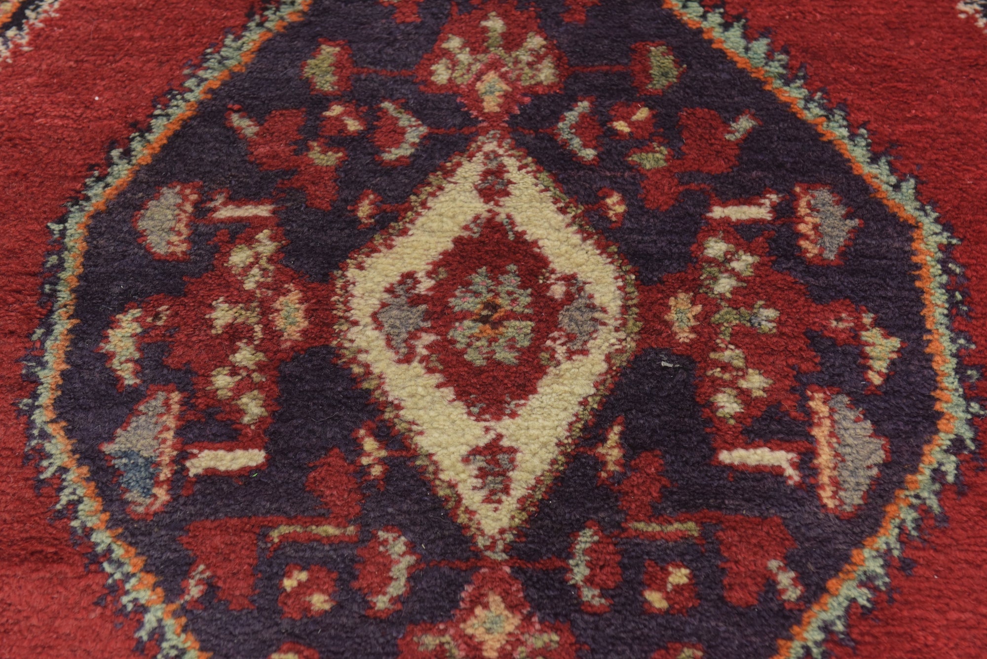 4' 4 x 6' 10 Hand Knotted Hamedan Persian Wool Rug