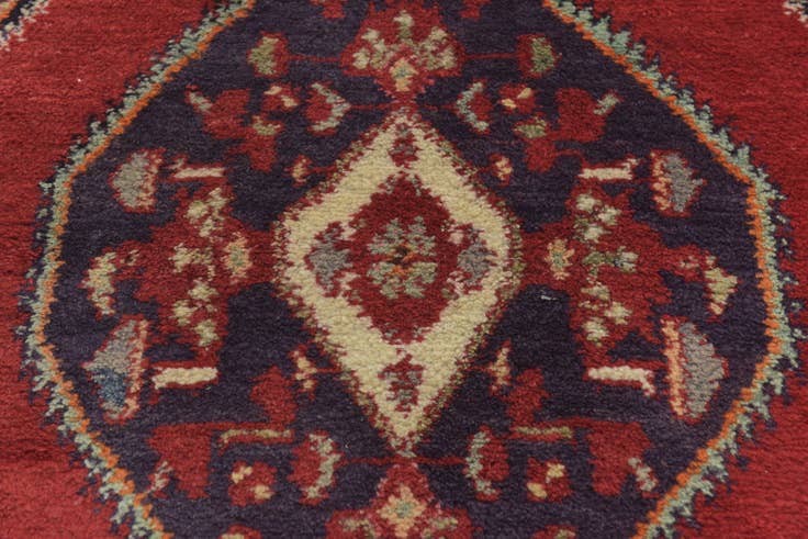Detail image of 4' 4 x 6' 10 Hand Knotted Hamedan Persian Wool Rug
