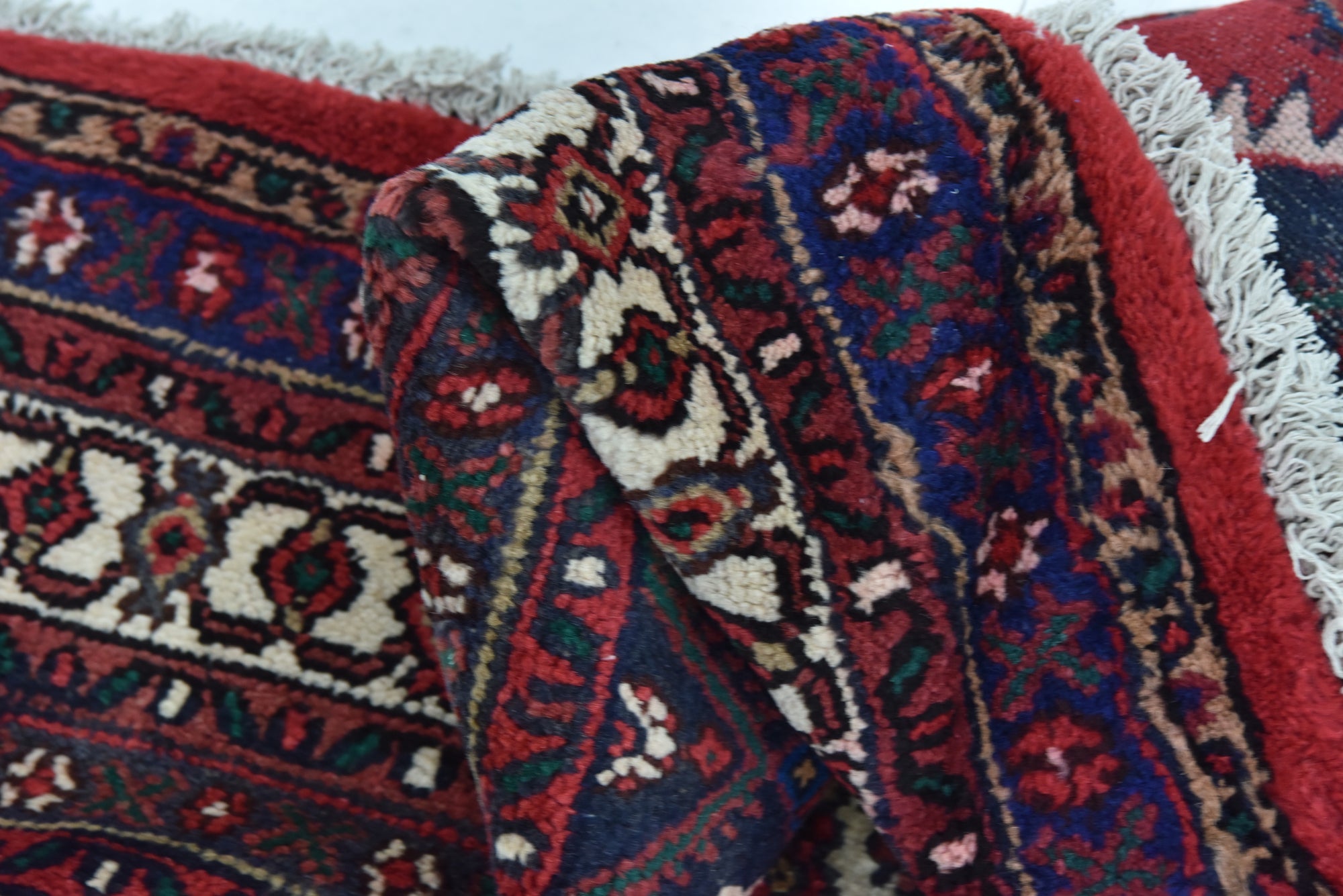8' 9 x 11' 8 Hand Knotted Hamedan Persian Wool Rug