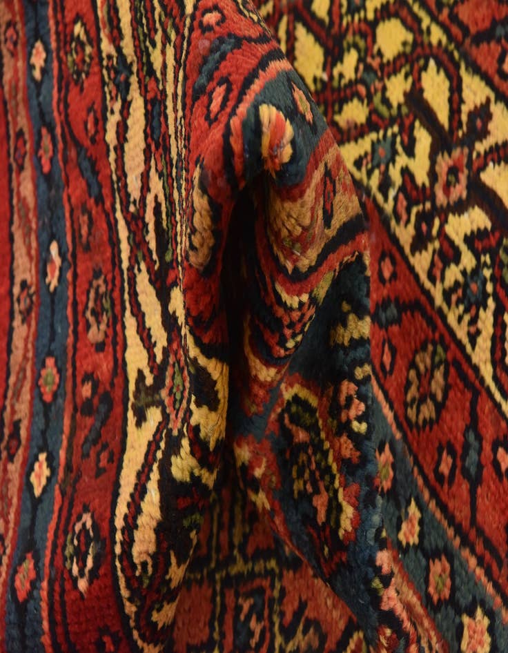 Detail image of 10' 6 x 13' 7 Hand Knotted Hamedan Persian Wool Rug