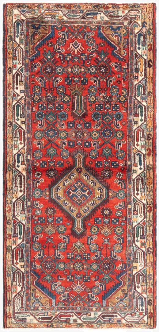 2' 9 x 6' Hamedan Rug