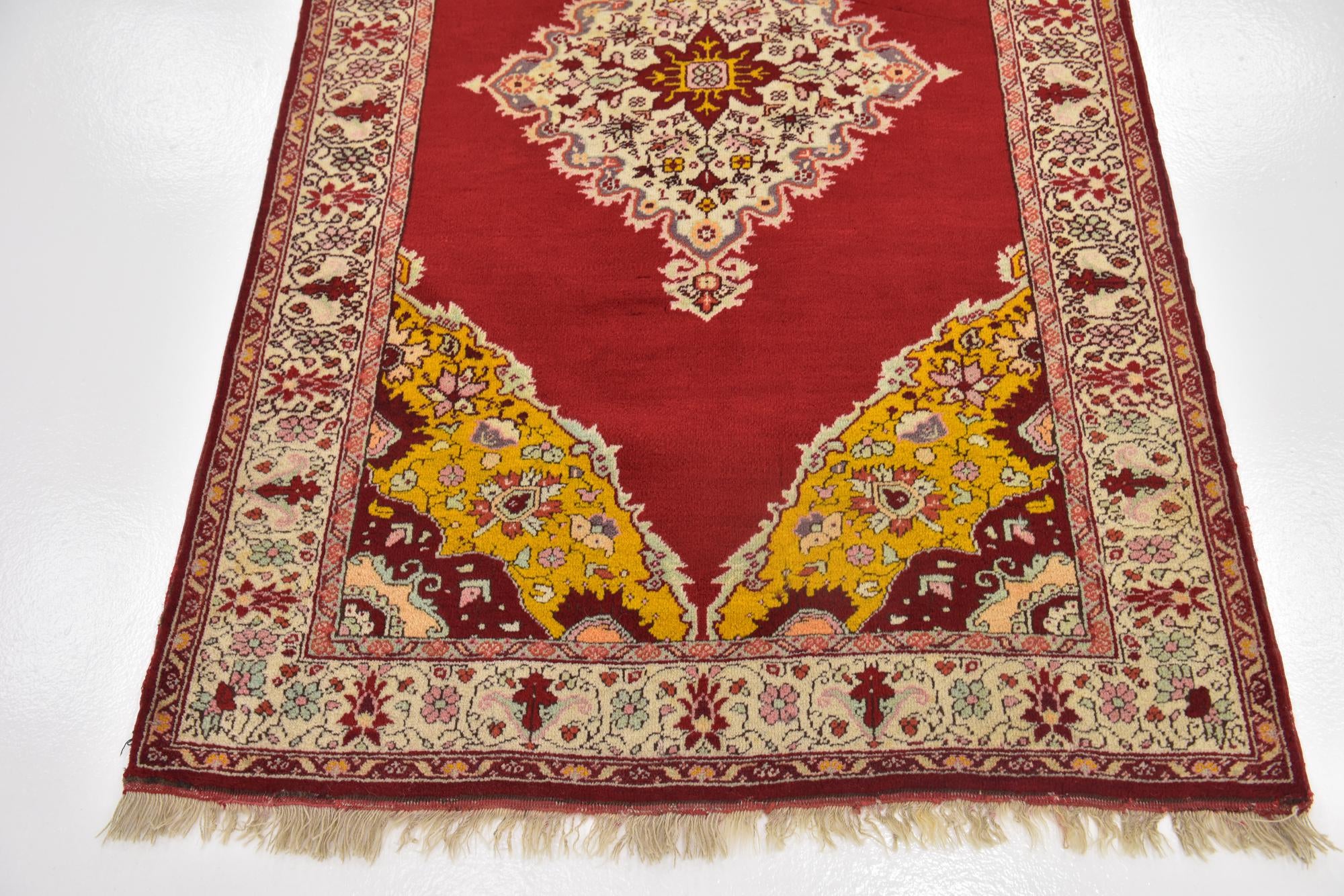 4' x 6' 4 Hand Knotted Hereke Wool Rug