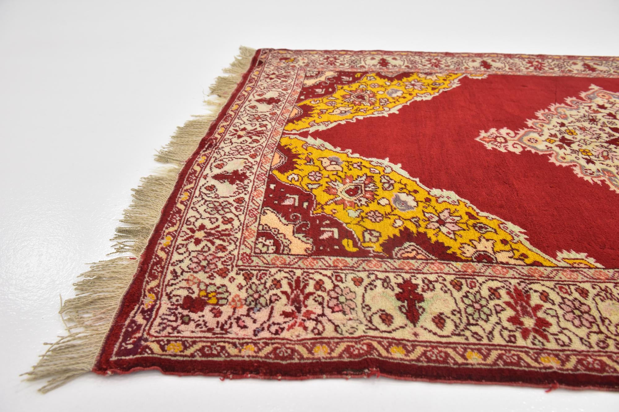 4' x 6' 4 Hand Knotted Hereke Wool Rug