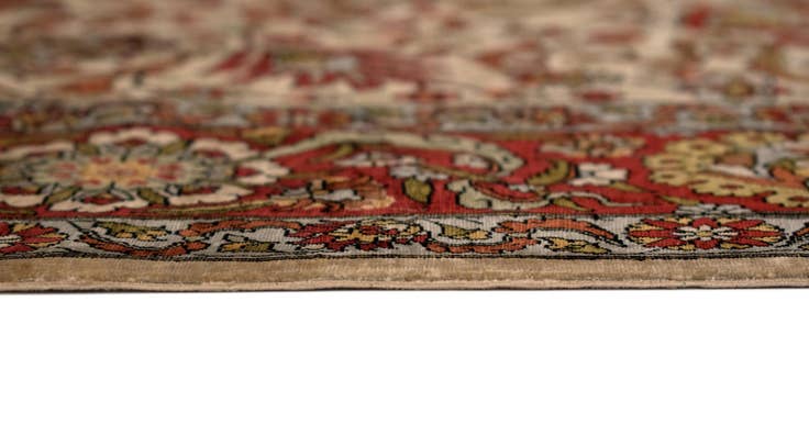 Detail image of 3' 3 x 4' 5 Hereke Silk Rug