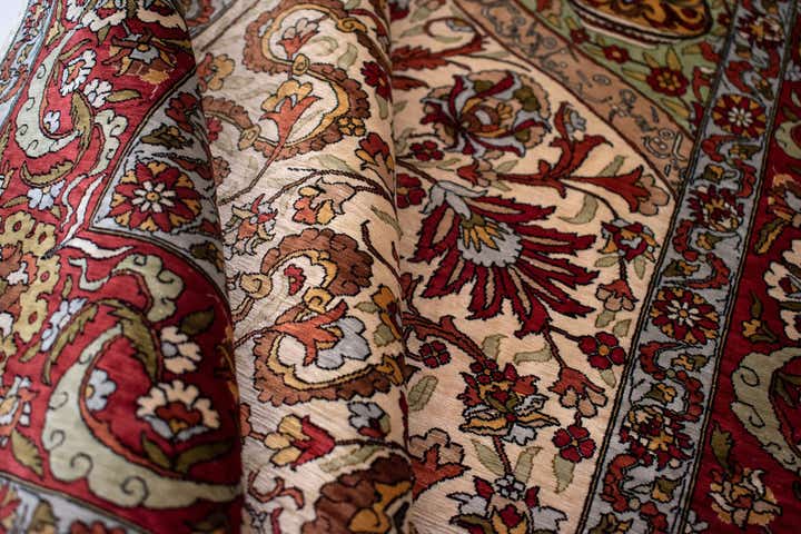 3' 3 x 4' 5 Hereke Silk Rug